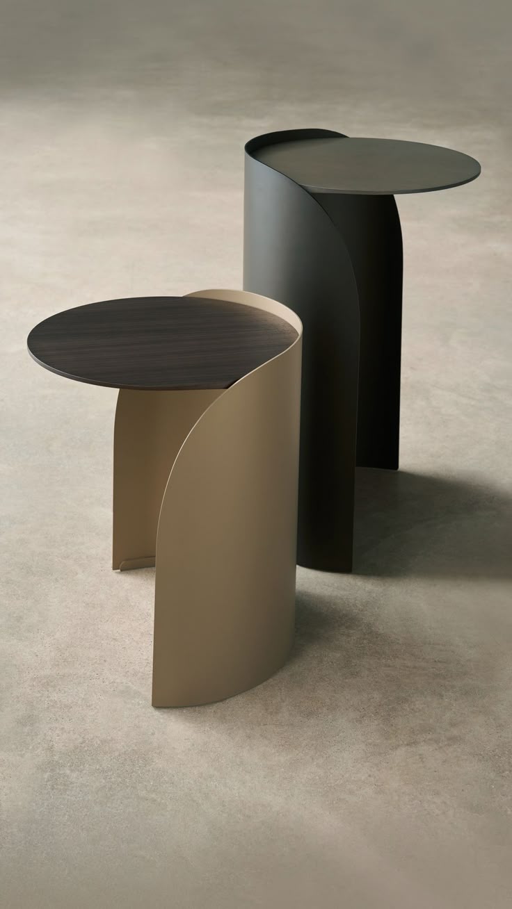 Lunaro Side Tables